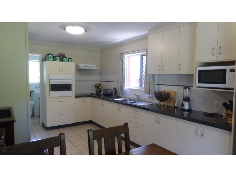 15 St Bees Avenue, Bucasia QLD 4750