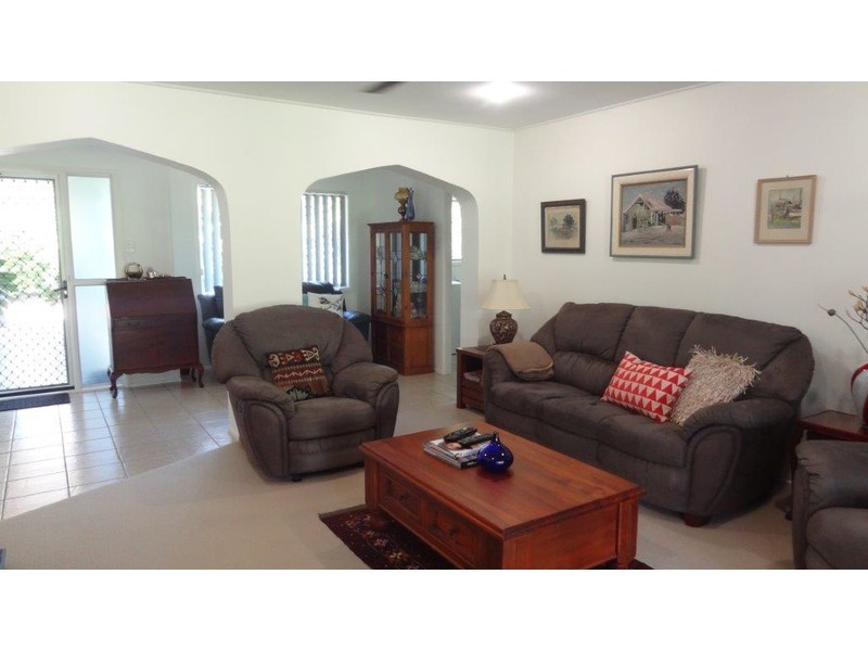 15 St Bees Avenue, Bucasia QLD 4750