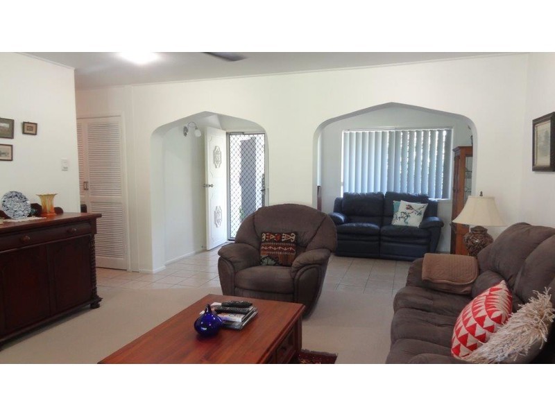 15 St Bees Avenue, Bucasia QLD 4750