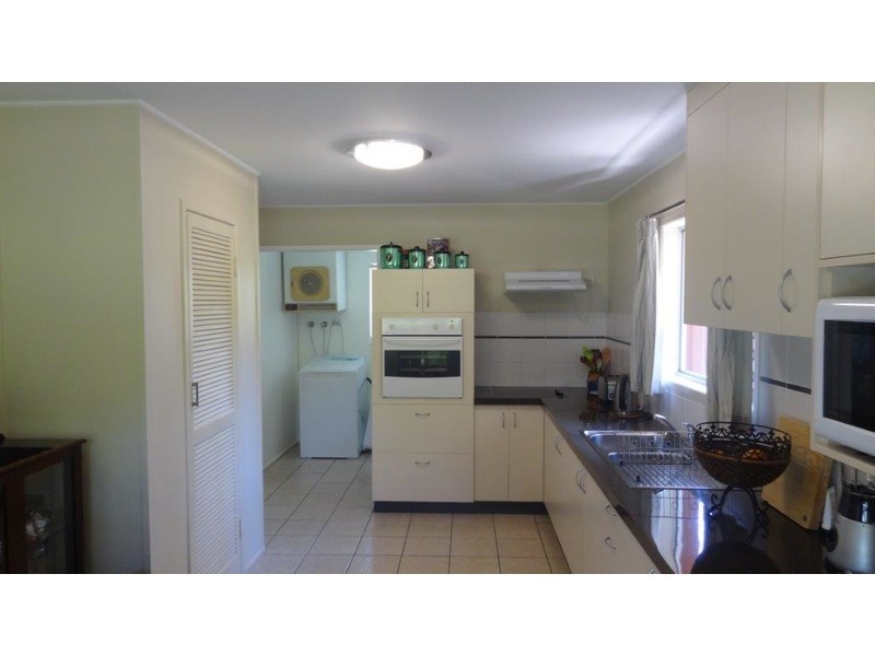 15 St Bees Avenue, Bucasia QLD 4750