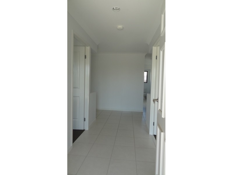 27 Henley Close, Blacks Beach QLD 4740