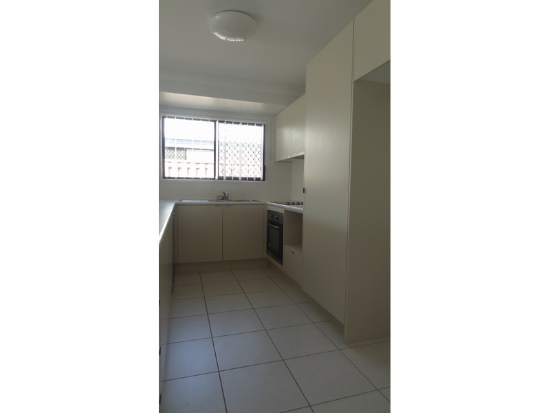 27 Henley Close, Blacks Beach QLD 4740