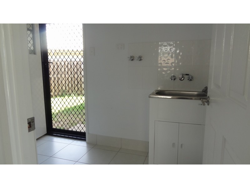 27 Henley Close, Blacks Beach QLD 4740