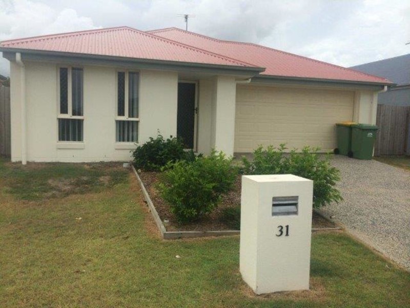 31 Scarborough Circuit, Blacks Beach QLD 4740