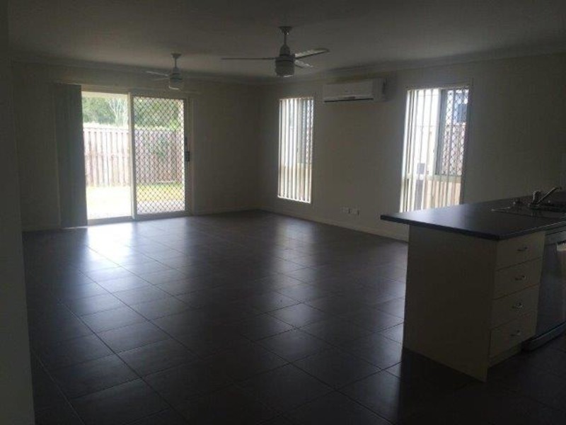 31 Scarborough Circuit, Blacks Beach QLD 4740