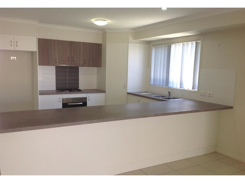 5 Cumberland Crescent, Meridan Plains QLD 4551