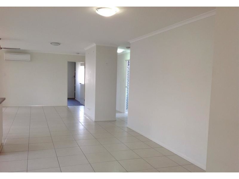 5 Cumberland Crescent, Meridan Plains QLD 4551