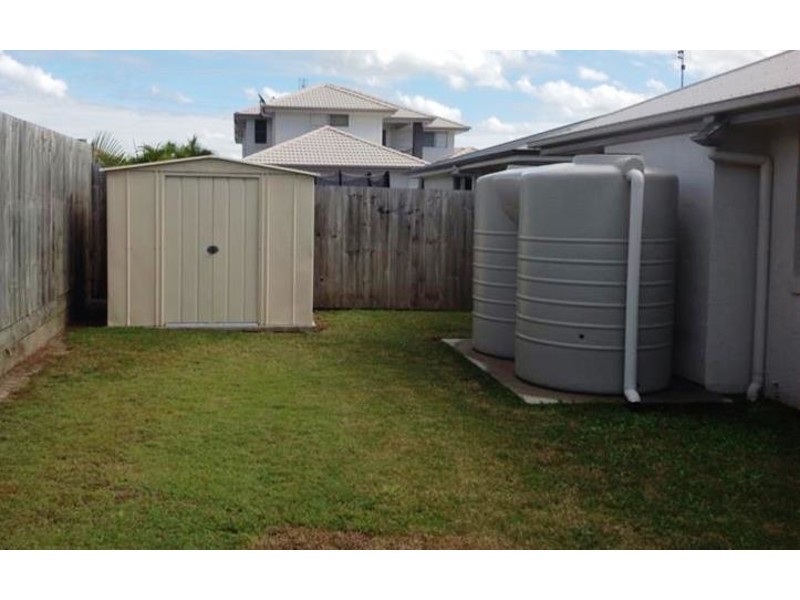 5 Cumberland Crescent, Meridan Plains QLD 4551