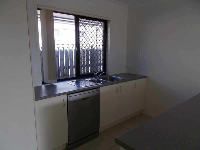 39 Trinity Parade, Blacks Beach QLD 4740
