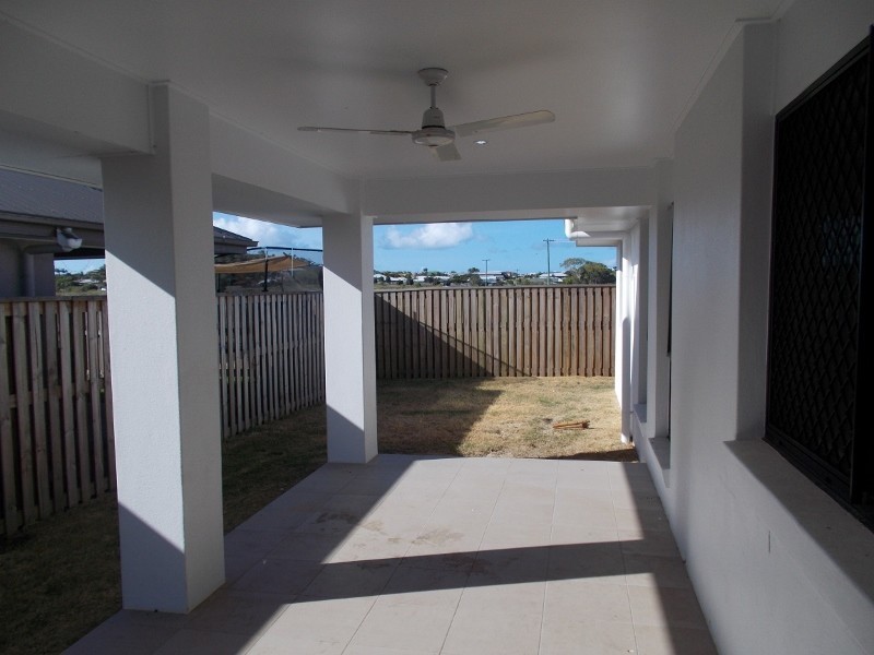 50 Donovan Street, Blacks Beach QLD 4740