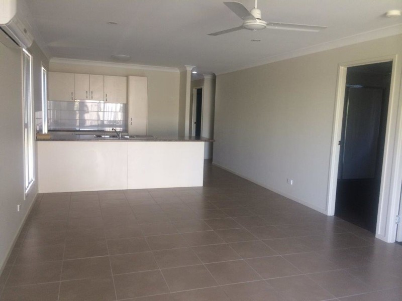 153 Whitehaven Drive, Blacks Beach QLD 4740