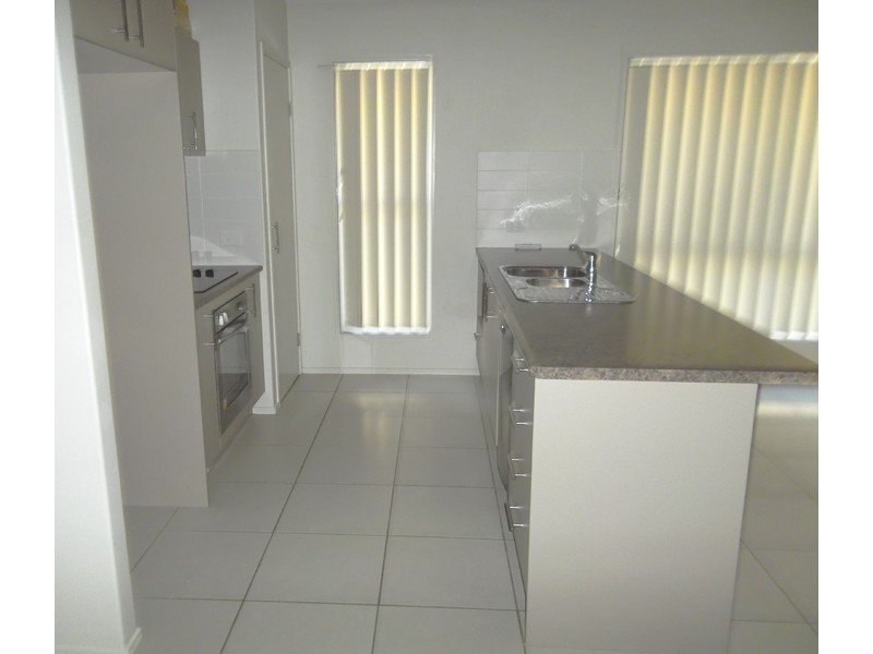 10 Silvereye Street, Sippy Downs QLD 4556