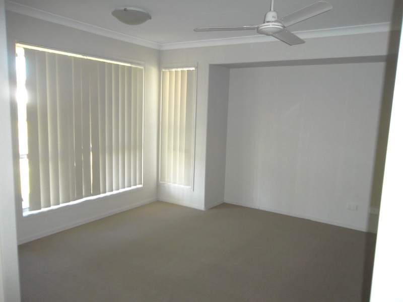 10 Silvereye Street, Sippy Downs QLD 4556