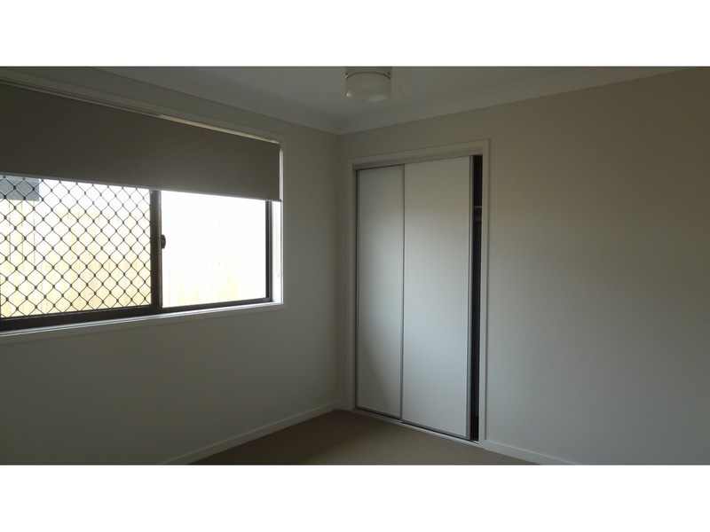 7 Eales Road, Rural View QLD 4740