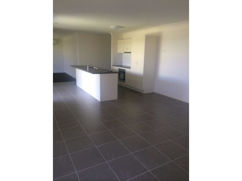 20 Burleigh Court, Blacks Beach QLD 4740