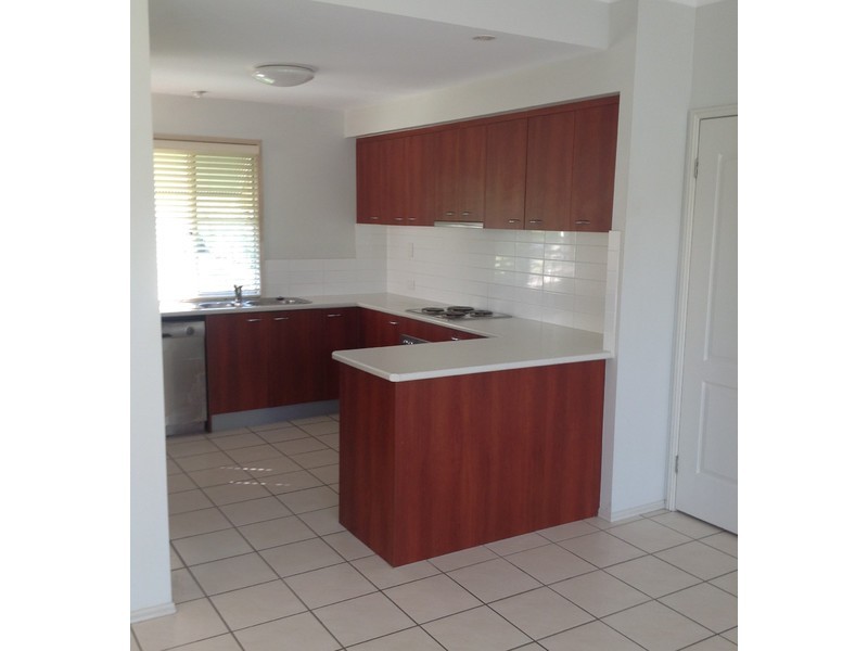 5 Irving Place, Sippy Downs QLD 4556