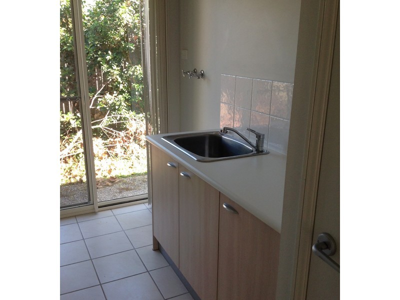 5 Irving Place, Sippy Downs QLD 4556