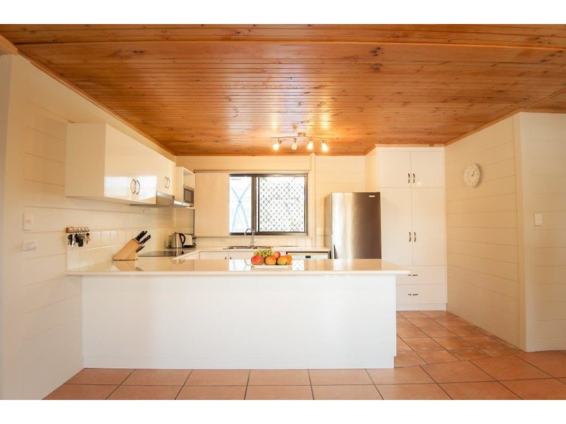 12 Hillcrest Street, Eimeo QLD 4740