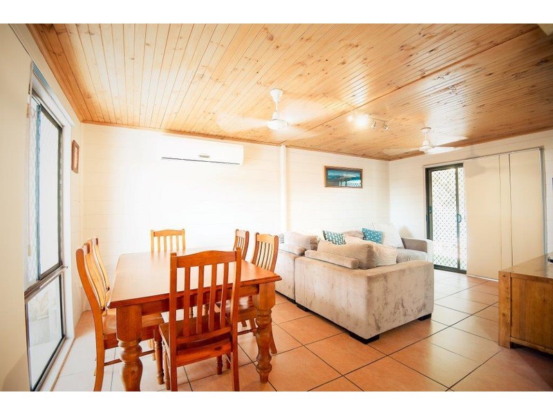 12 Hillcrest Street, Eimeo QLD 4740