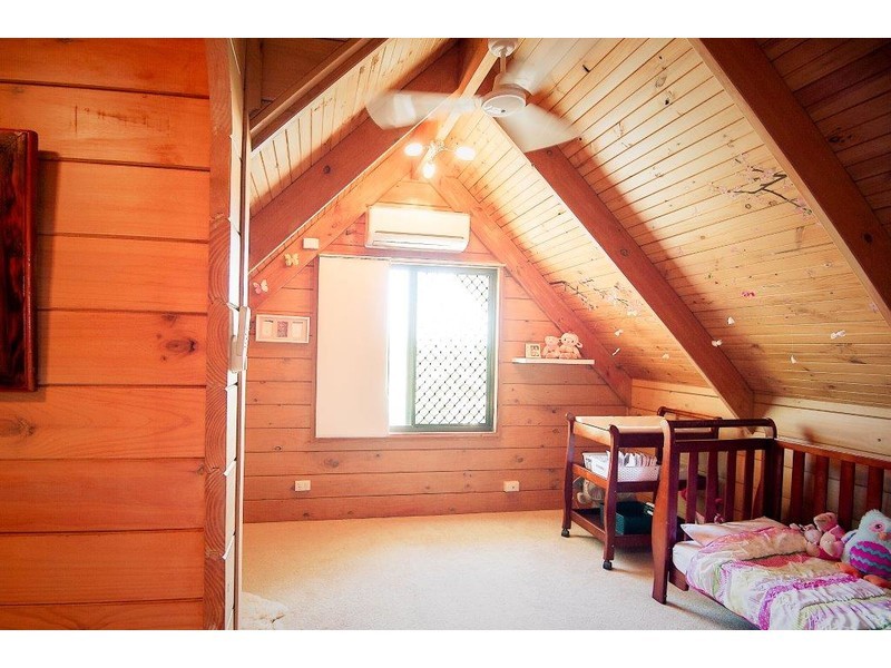 12 Hillcrest Street, Eimeo QLD 4740