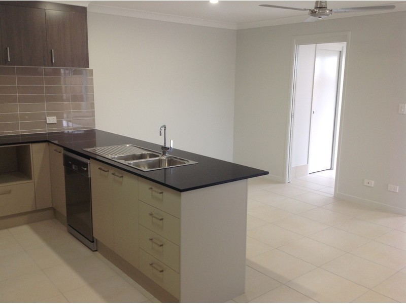 2/34 Panama Crescent, Mountain Creek QLD 4557