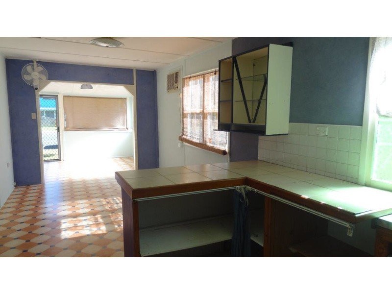 36 Waverley Street, Bucasia QLD 4750