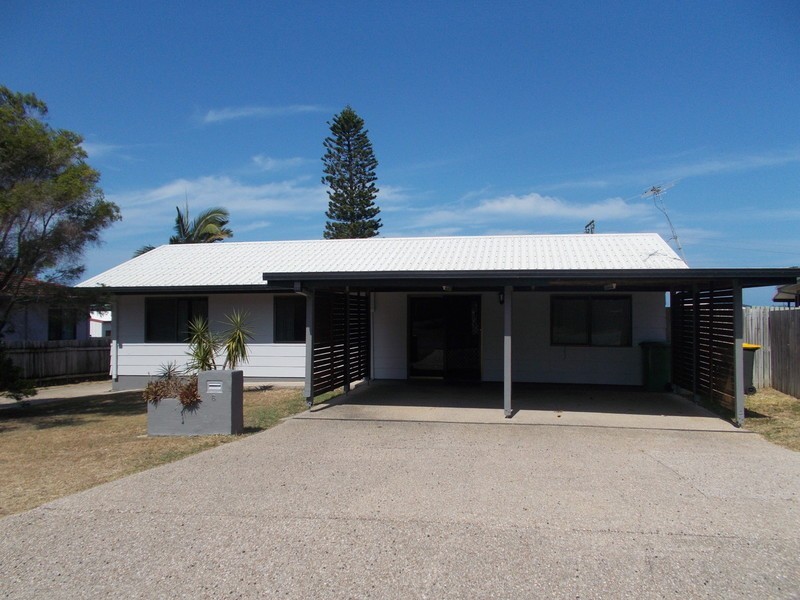 8 Pardoe Street, Bucasia QLD 4750