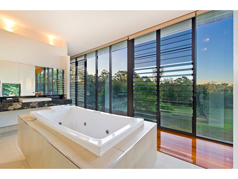 182 Glass House – Woodford Road, Glass House Mountains QLD 4518