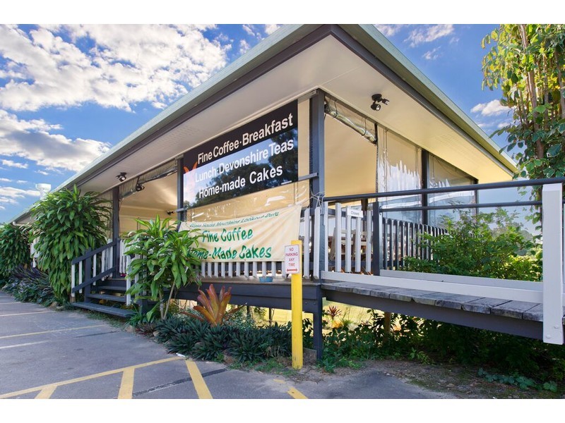 182 Glass House – Woodford Road, Glass House Mountains QLD 4518