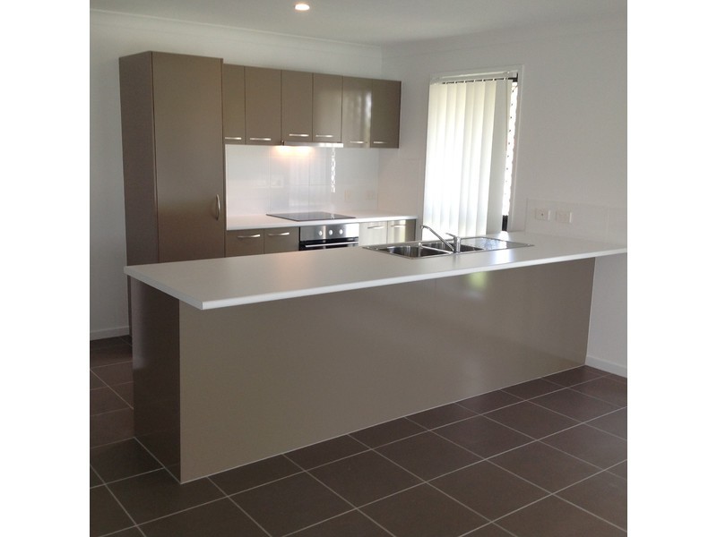 4 Reflection Court, Nambour QLD 4560