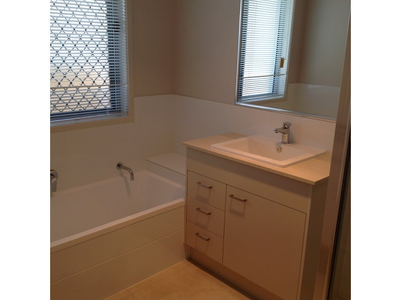 8 Basalt Street, North Lakes QLD 4509