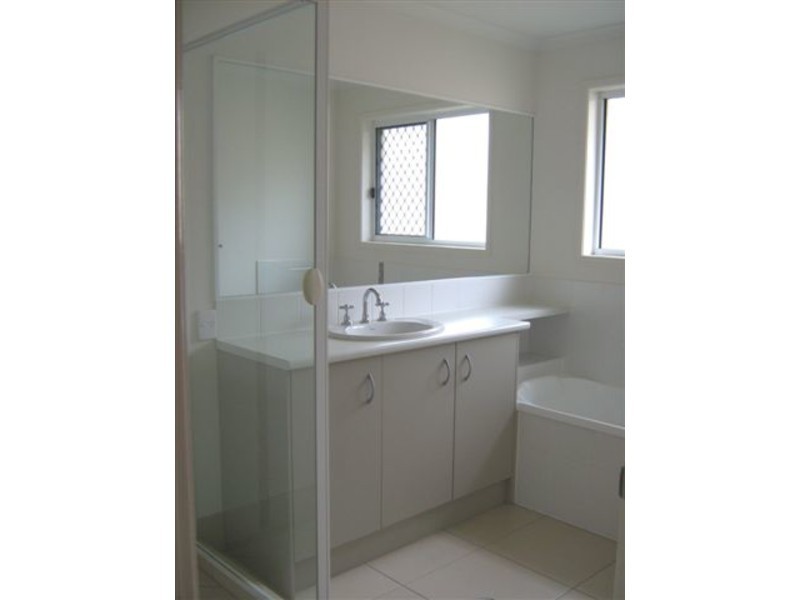 17 Creekside Drive, Sippy Downs QLD 4556