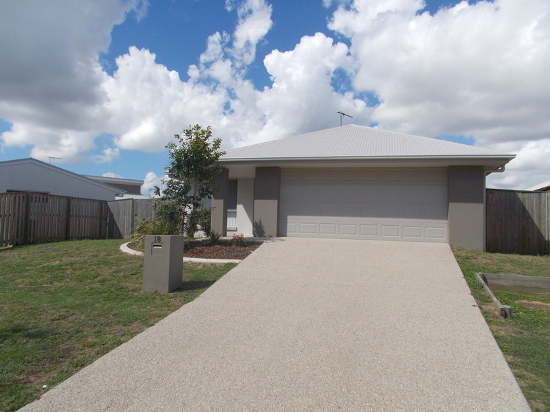 18 Newport Parade, Blacks Beach QLD 4740