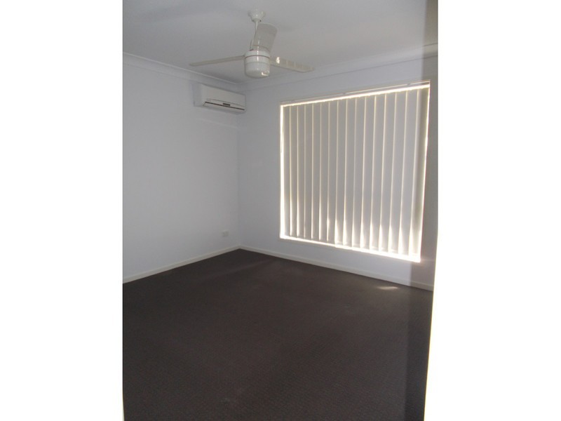 18 Newport Parade, Blacks Beach QLD 4740