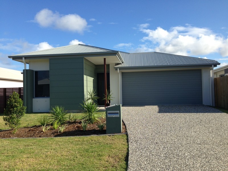 7 Bribie Place, Mountain Creek QLD 4557