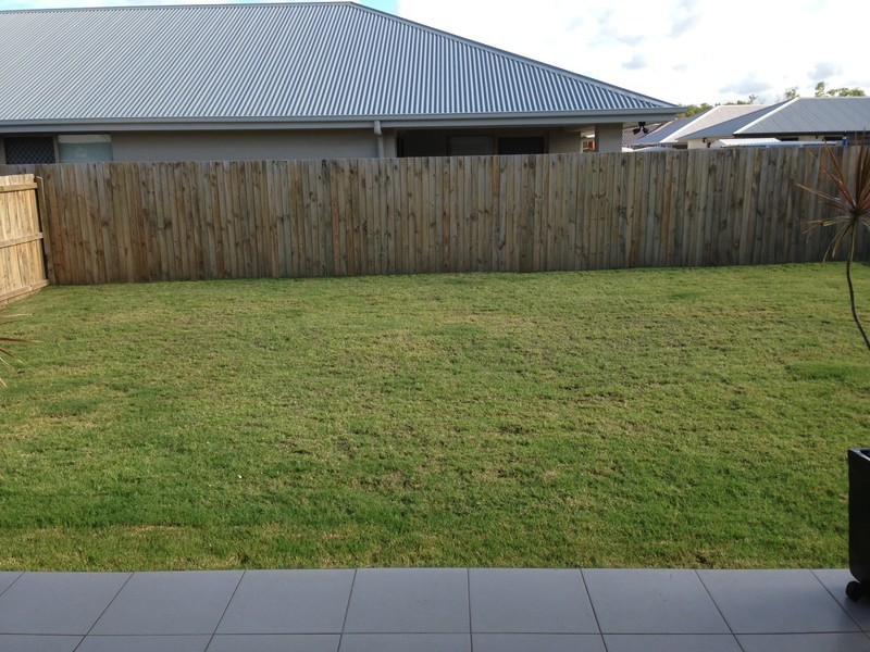 7 Bribie Place, Mountain Creek QLD 4557