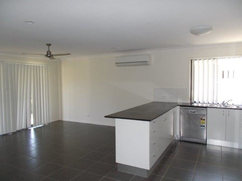 45 Scarborough Circuit, Blacks Beach QLD 4740