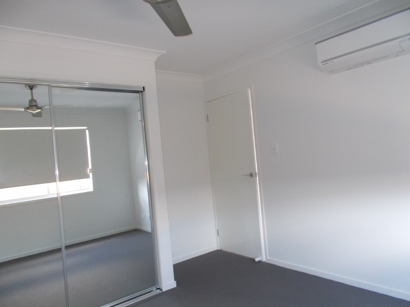 1/19 Eales Road, Rural View QLD 4740