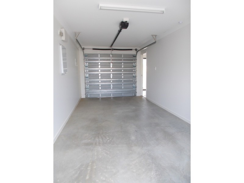 1/19 Eales Road, Rural View QLD 4740