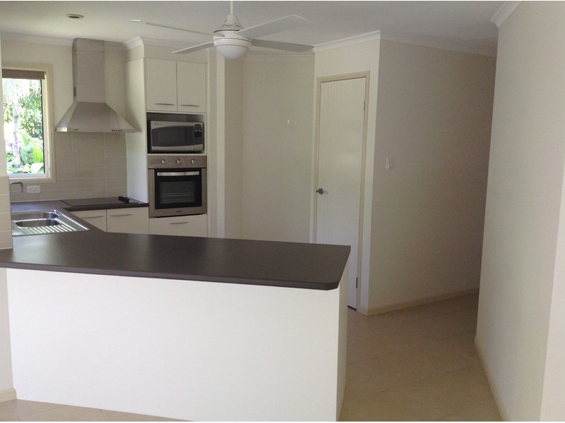 3 Haven Court, Mooloolah Valley QLD 4553