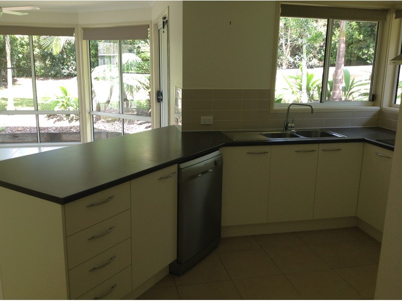 3 Haven Court, Mooloolah Valley QLD 4553