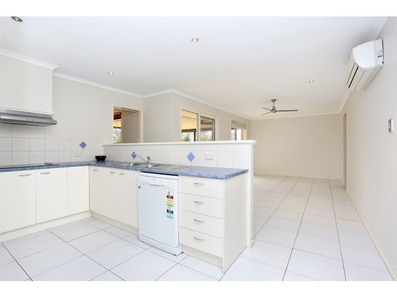 10 Bronte Court, Sippy Downs QLD 4556