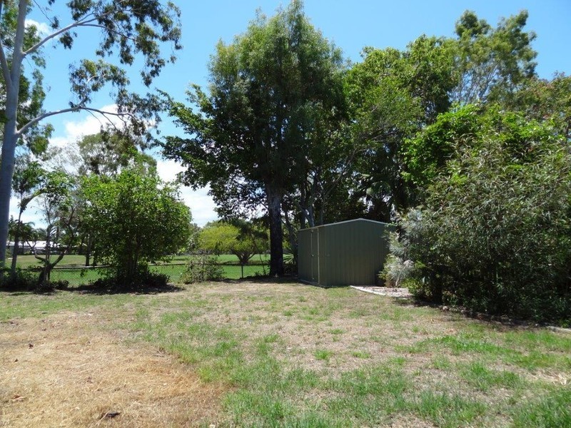 6 Ellis Avenue, Bucasia QLD 4750