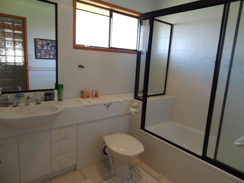 30 Crowley Drive, West Mackay QLD 4740