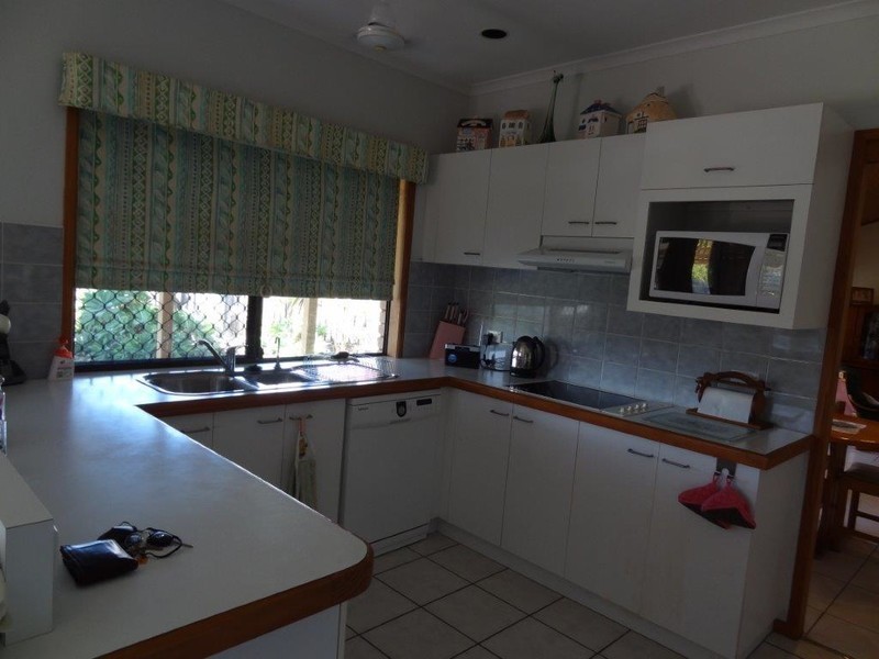 30 Crowley Drive, West Mackay QLD 4740