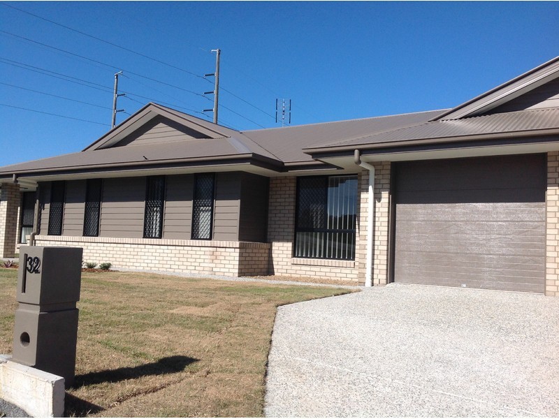 32 Presentation Boulevard, Nambour QLD 4560