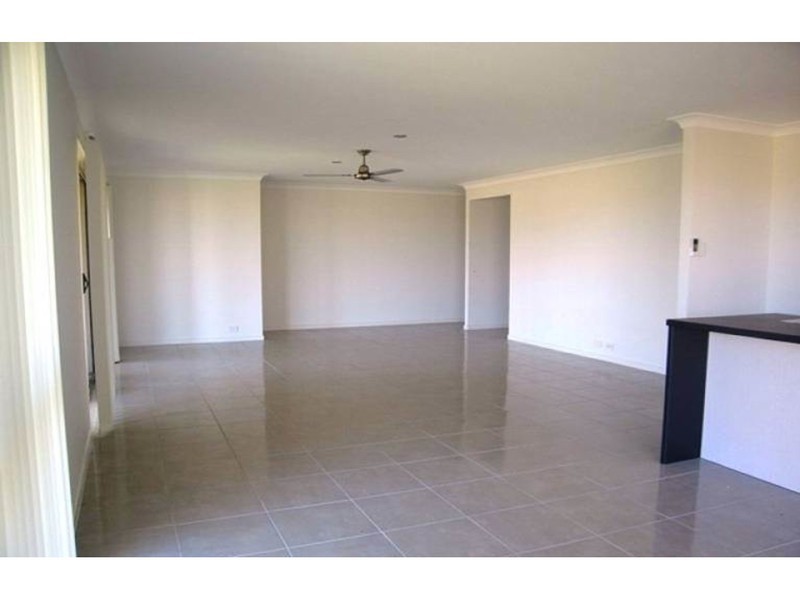 68 Dawson Boulevard, Rural View QLD 4740