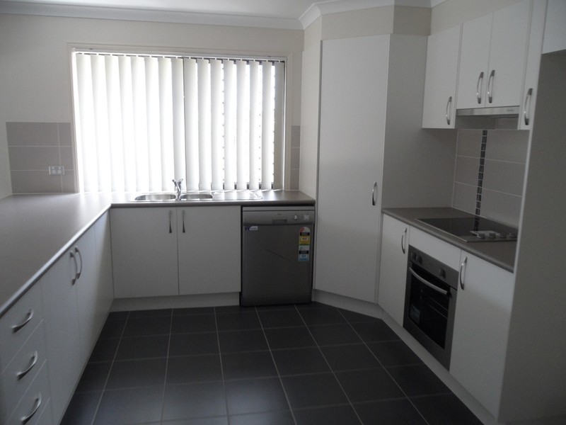 16 Bremer Street, Sippy Downs QLD 4556