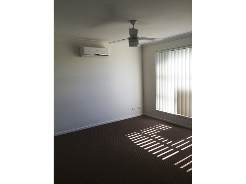 17 Henley Close, Blacks Beach QLD 4740