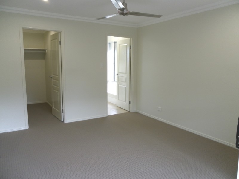 17 Cumberland Crescent, Meridan Plains QLD 4551